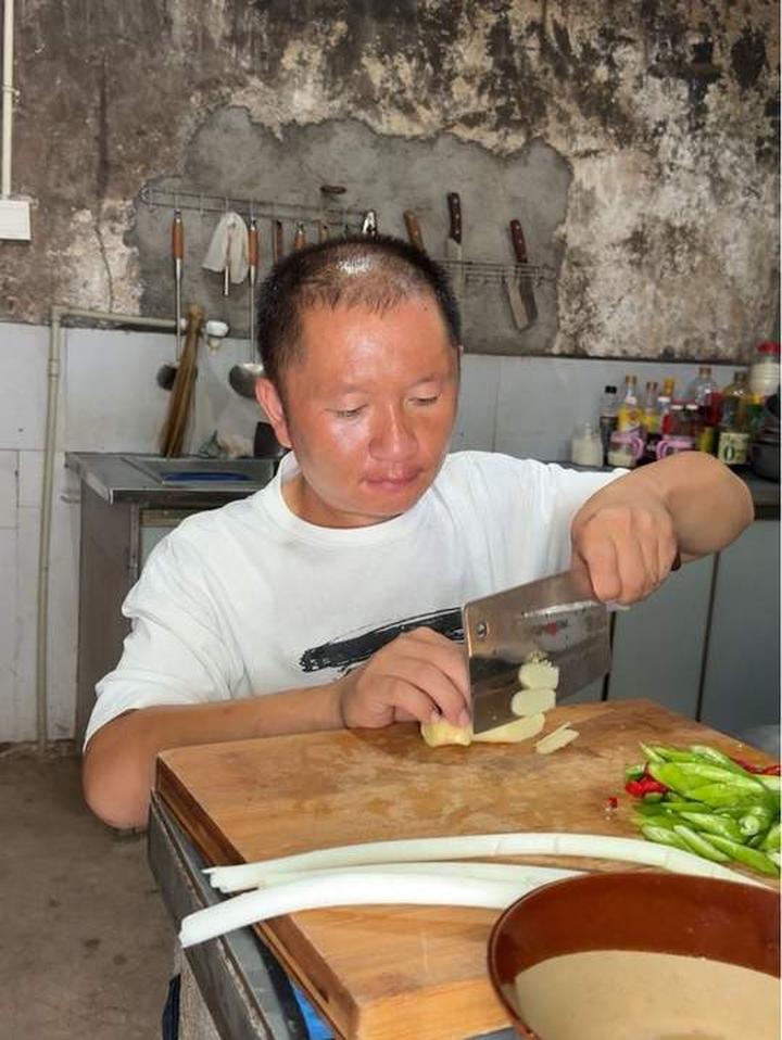 一场雨过后，藤藤菜全都长起来啦