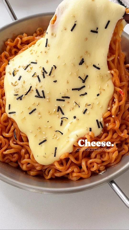 土豆泥芝士瀑布火鸡面这个搭配真的好吃哭