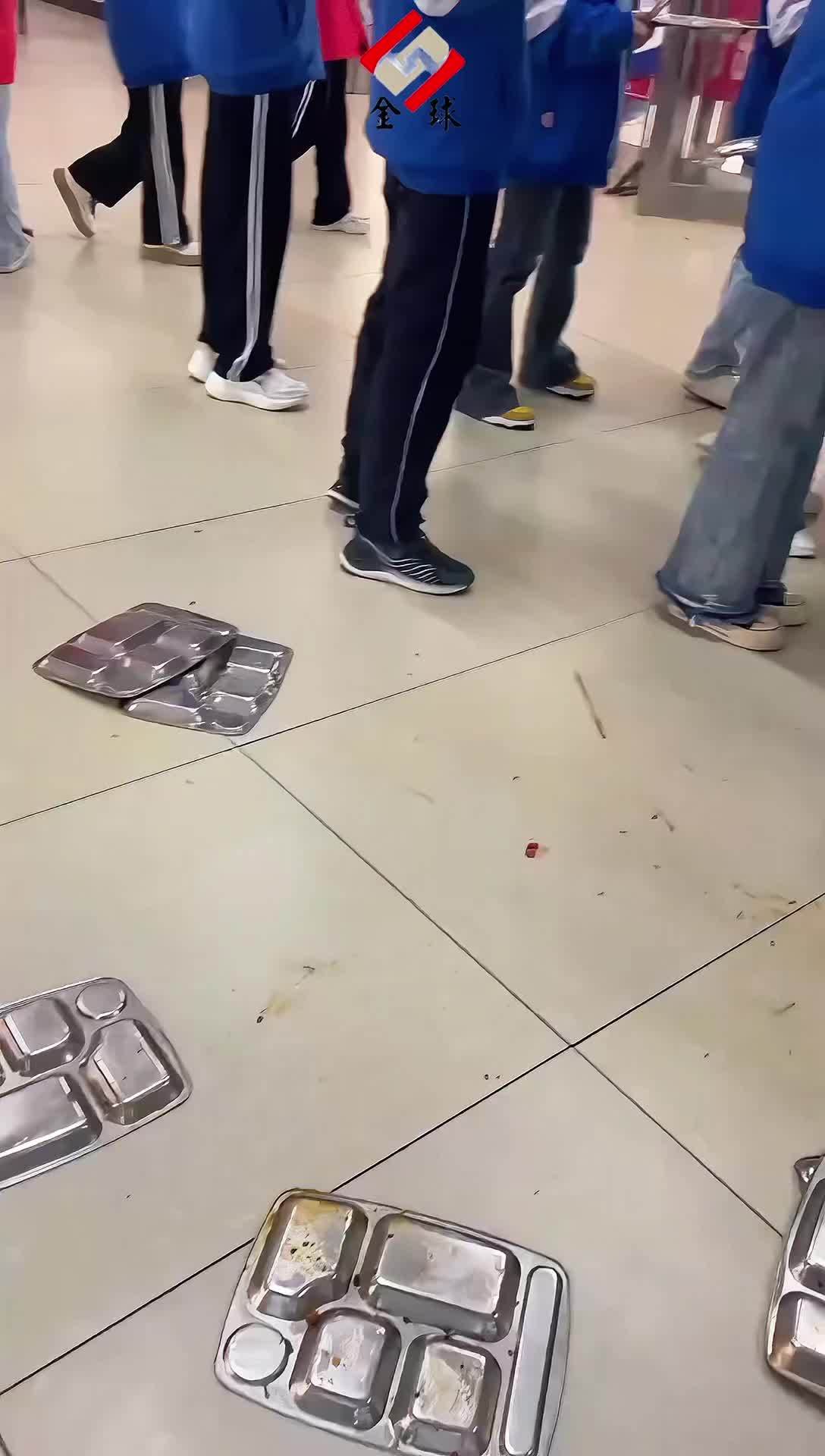 高中食堂学生如何处理剩饭剩菜的 餐厨垃圾处理 学校食堂 剩饭剩菜处理