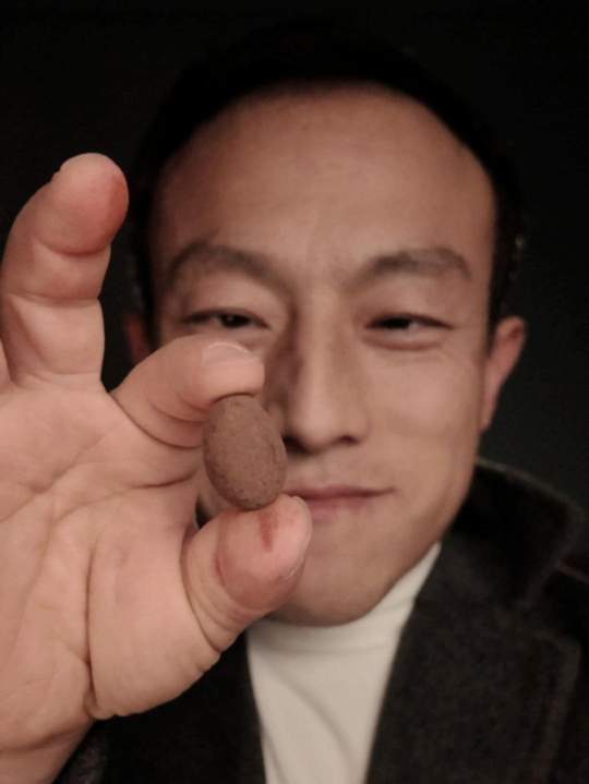 今天的甜蜜是巴旦木巧克力