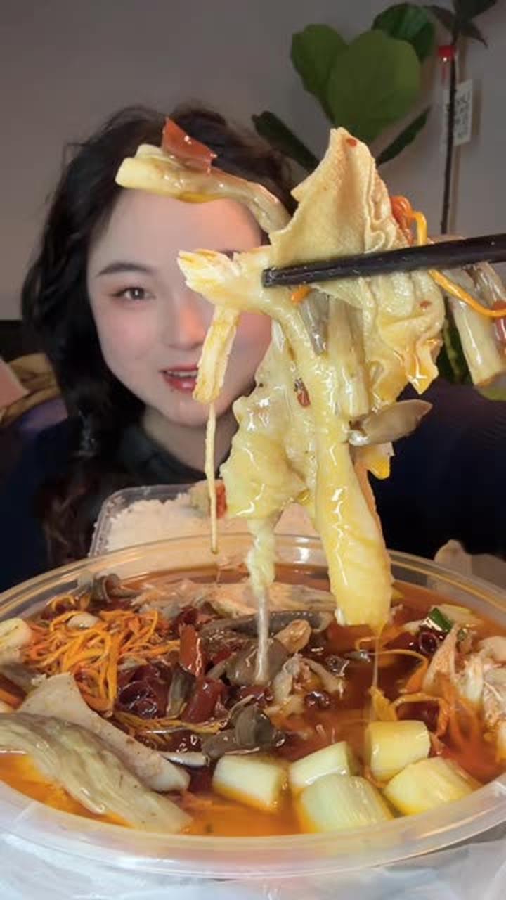 双人份椒麻鸡越吃越麻，不吃辣的慎入