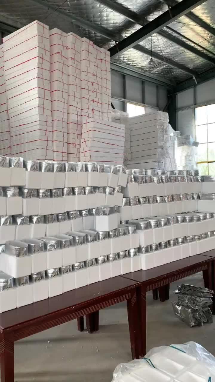 皮厨大叔美食 黑猪肉手工制作,清水炖煮后汤汁鲜美,狮子头肥而不腻入口即化