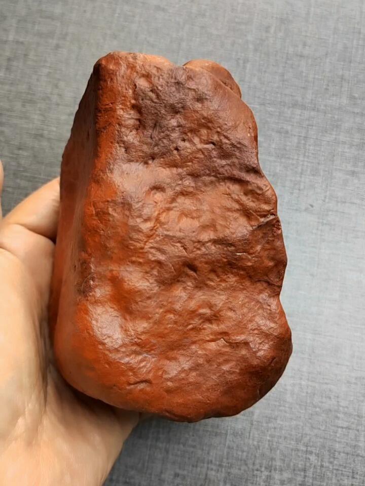新疆戈壁红石头1053克原石
