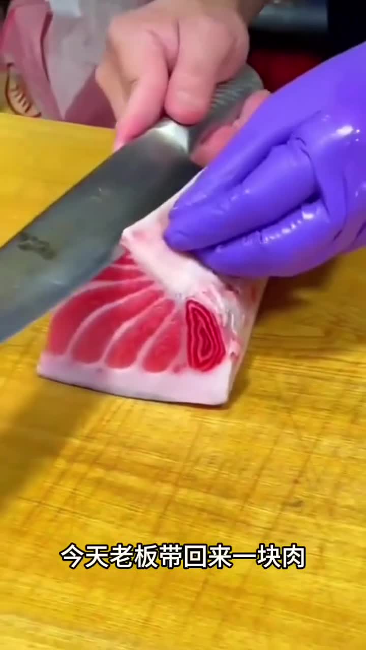 正宗自由放养的跑山黑猪肉