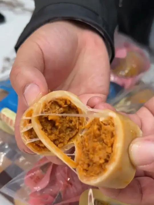 X家里囤 零食 少不了这个 鱿鱼仔,Q弹能拉丝,满满的鱿鱼肉和鱿鱼须,大口吃着都是肉超满足