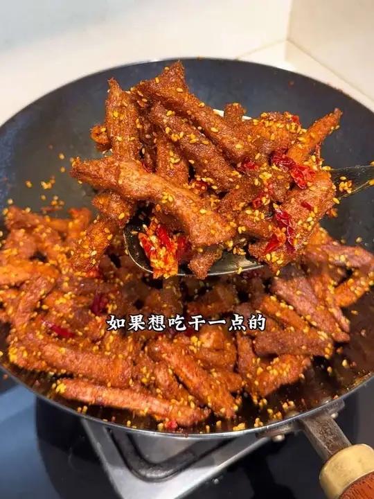 不用卤不用炸 炒着就能做的冷吃牛肉，真的巨好吃，麻辣干香又入味，一吃就停不下来，你们一定要