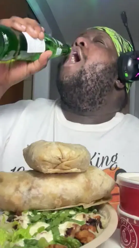 美食推荐：令人垂涎的墨西哥鸡肉卷