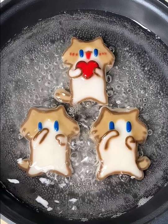      煮了一锅月薪喵汤圆～