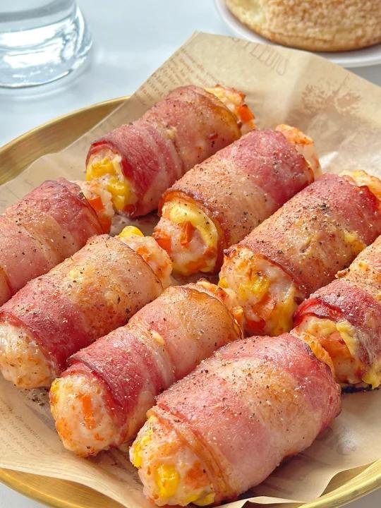 宅家自制「培根芝士虾滑卷」|一口爆汁