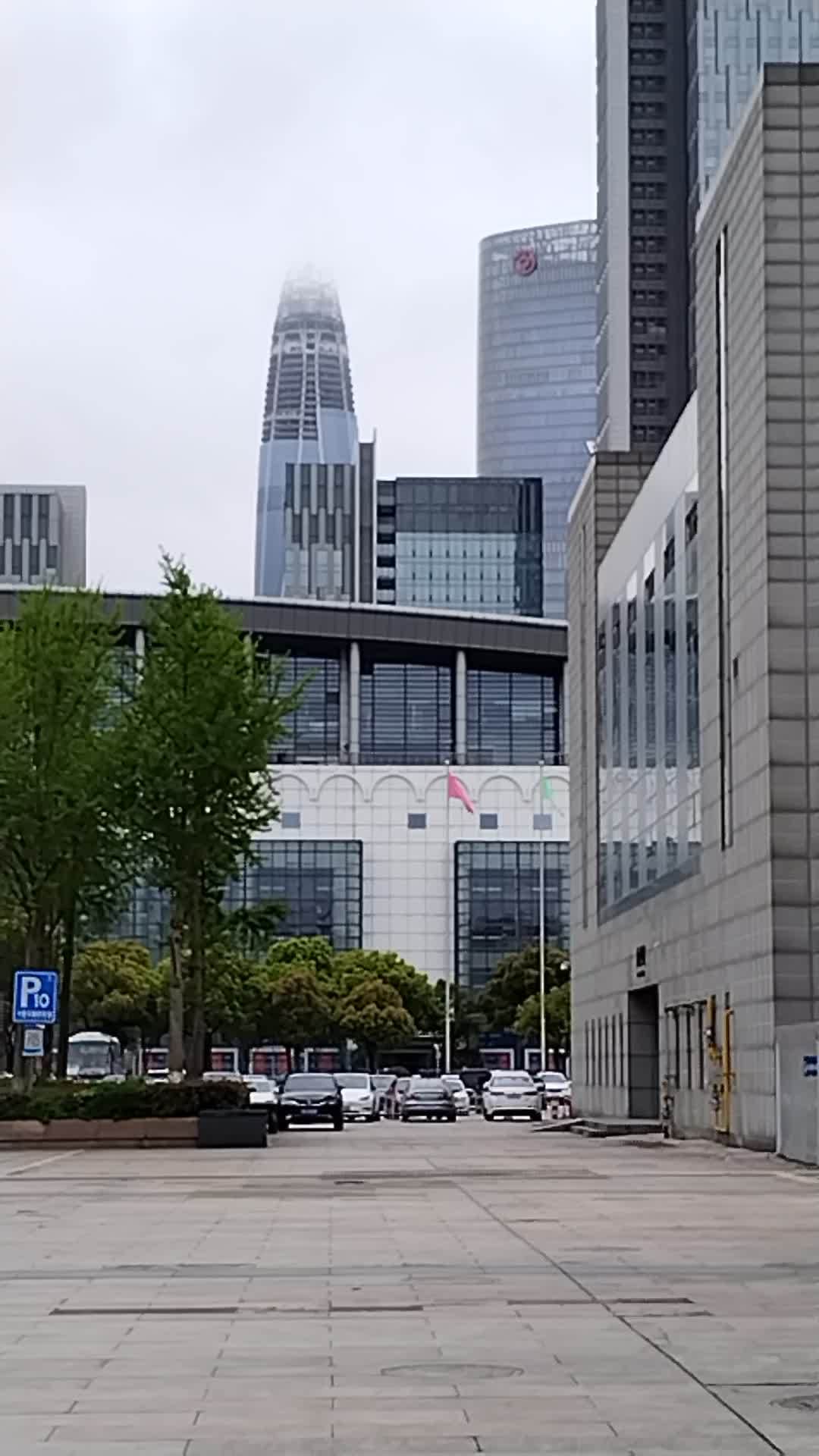 宁波中心:云雾缭绕的浙江最高楼 地标建筑