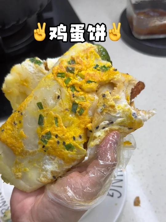 路边摊同款豪华鸡蛋饼!明天我也去摆摊!