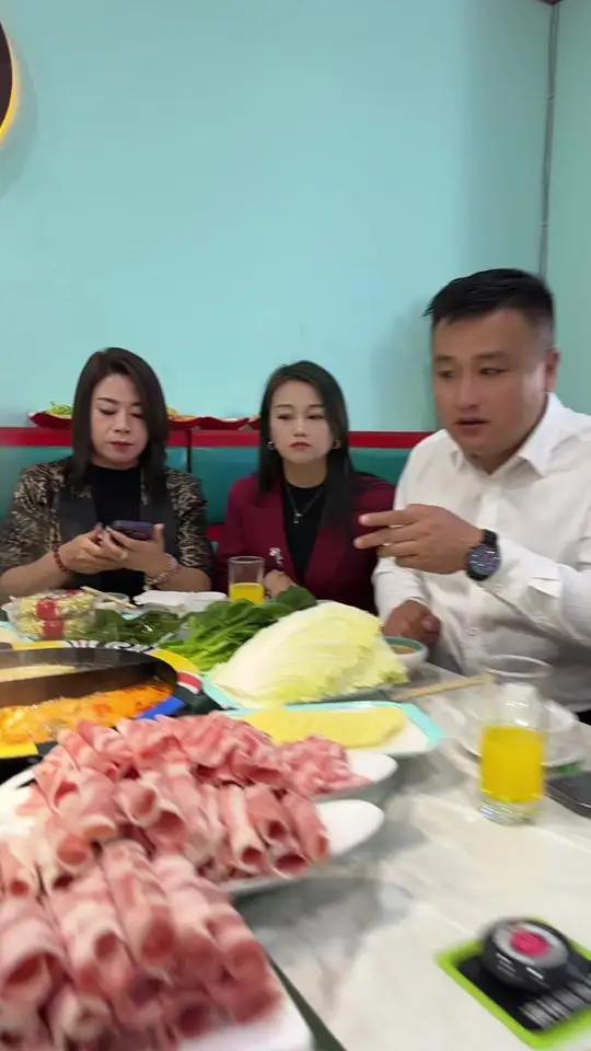 笨渔夫活鱼馆的鱼新鲜好吃,环境幽雅,还有音乐欣赏,很好的一个地方 火锅约起来 同城美食