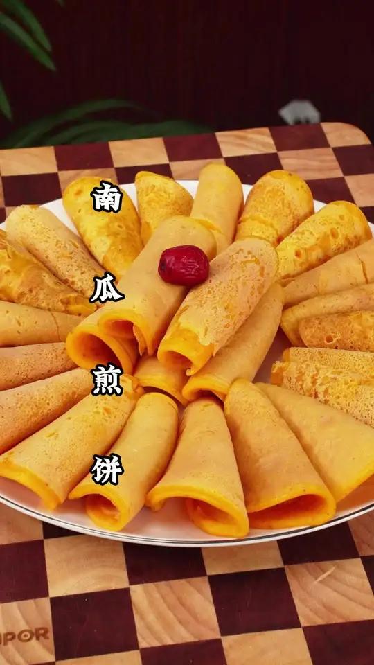 把南瓜蒸一蒸，出锅就是一道软糯香甜的早餐饼做法还特别简单
