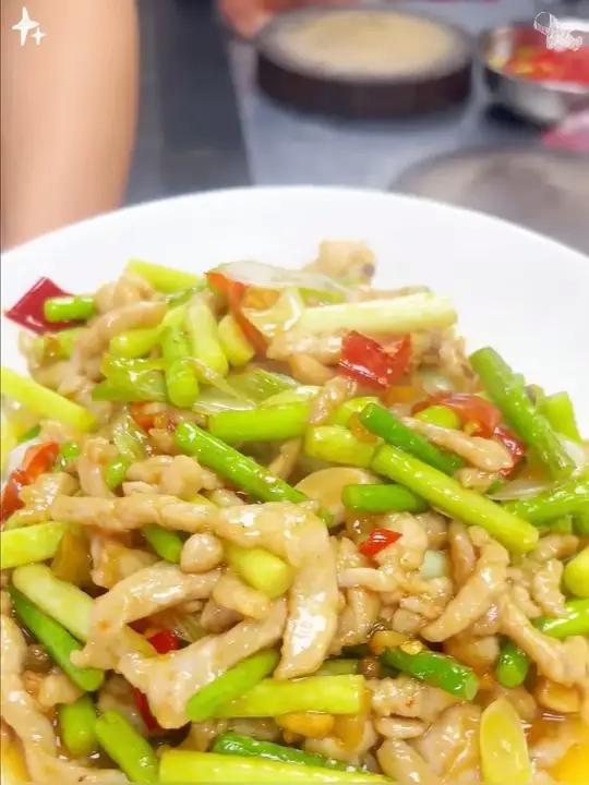 重庆正宗江湖泡椒,酸辣爽口,好吃到停不下来!