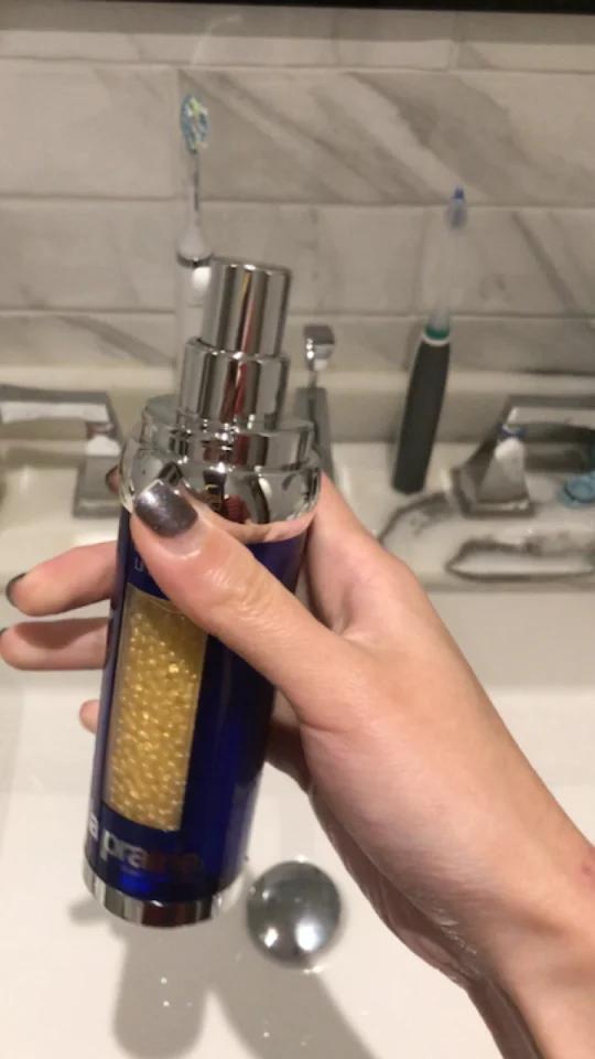 la prairie 鱼子酱反重力精华激活视频 开新瓶～使用体验已于8/15笔记更新,小伙
