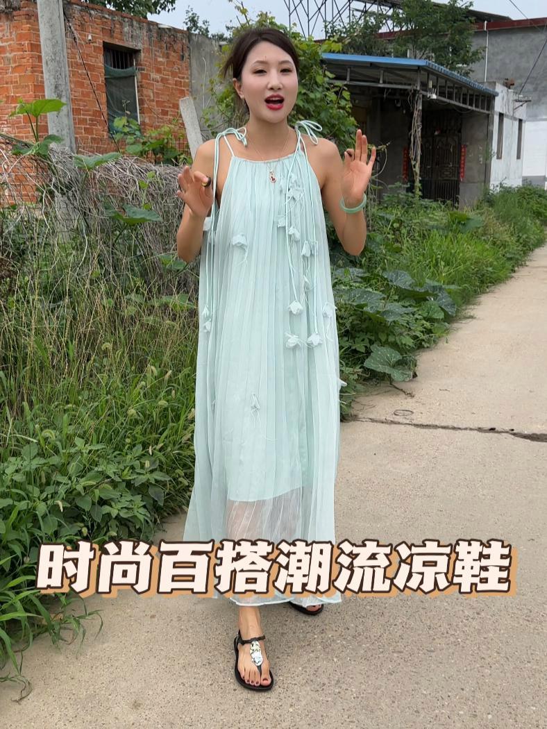 夏天女生一定会拥有的一双 沙滩凉鞋 搭配衣柜里所有衣服都好看,穿着不咯脚!真的太好看了 夏