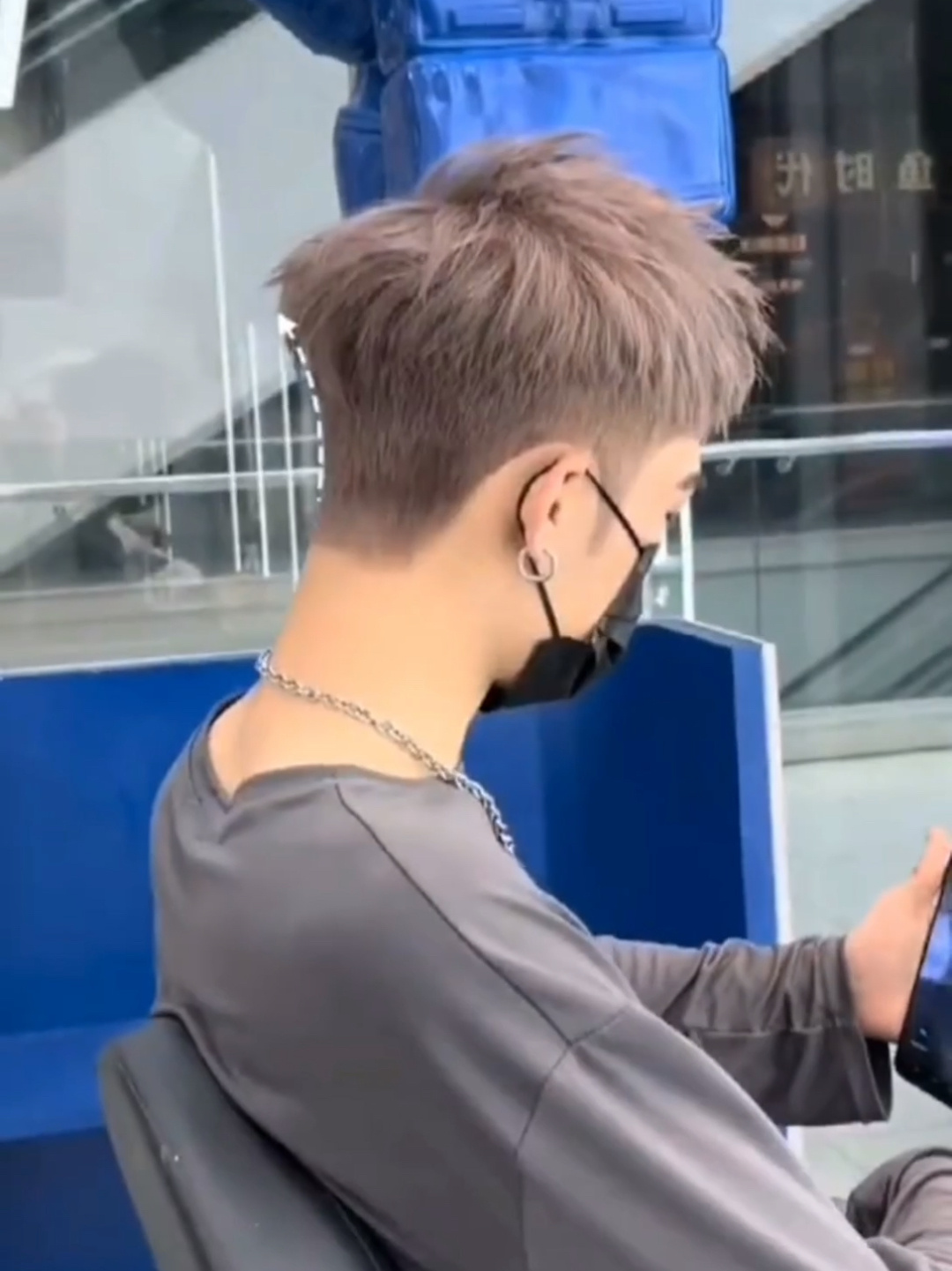 男生脱单必备发型奶茶灰