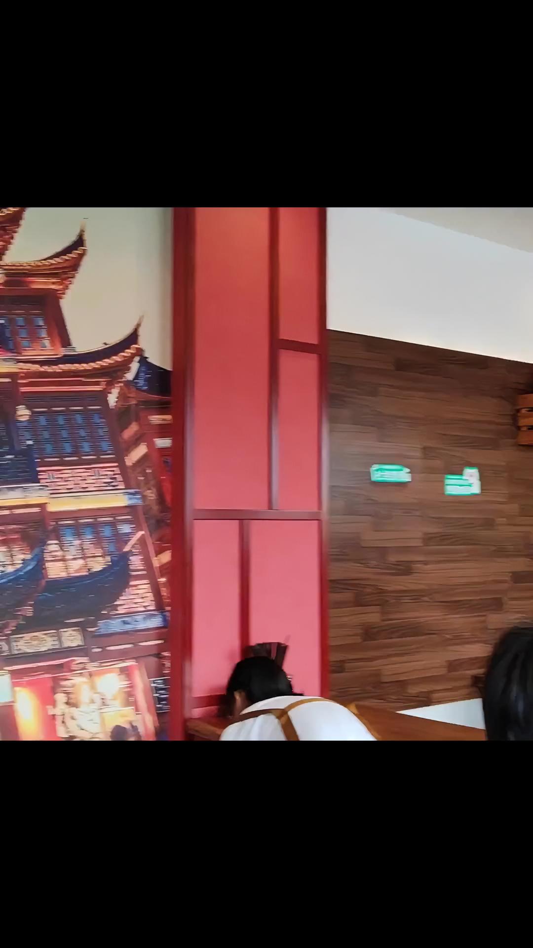 鼓楼东街小媳妇凉粉抖音特惠,18.4元享原价22元套餐,凉粉、夹肉饼、熏鸡蛋,辣油一浇超绝