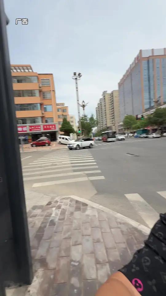 开发区中午下班吃什么-四斤左右的红碱淖水煮鱼行不行～