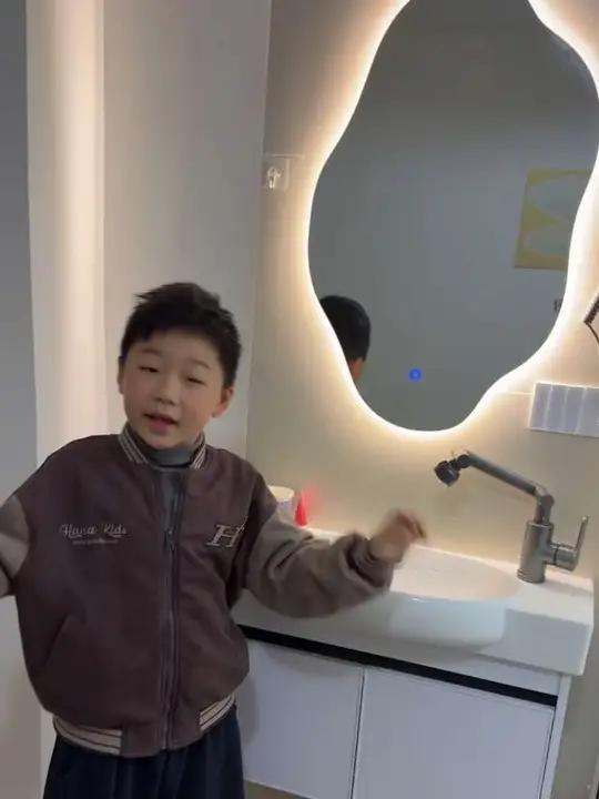 豆豆儿童搞笑视频,3到6岁儿童玩具萌娃搞笑,棒棒糖儿童糖果,棒棒糖儿童搞笑视频棒棒糖,吃糖