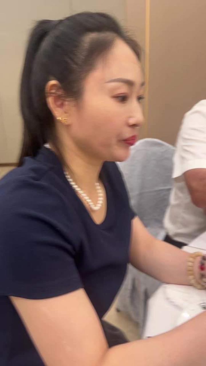 河蚌炖墨鱼汤，你们童年的时候是不是也喜欢抓河蚌？