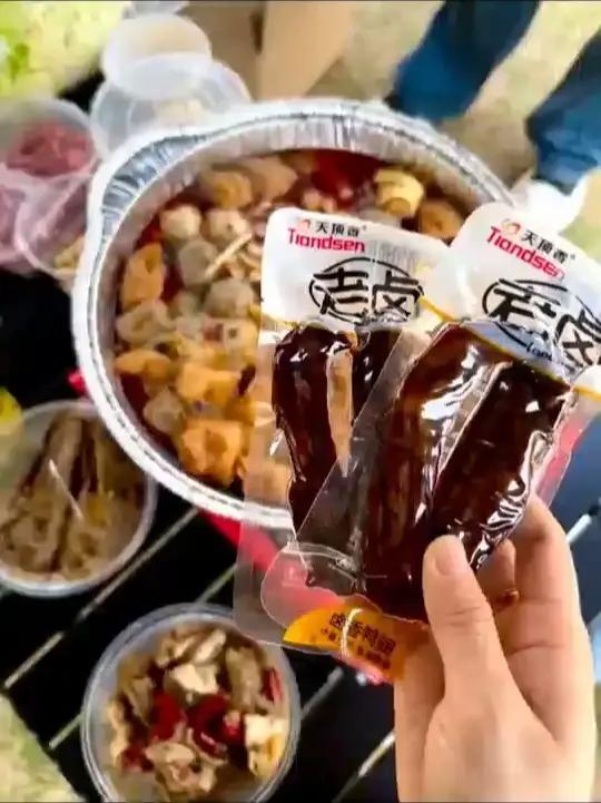 喜欢吃鸭翅根的赶紧薅这大羊毛!肉质特别紧实卤的贼入味儿