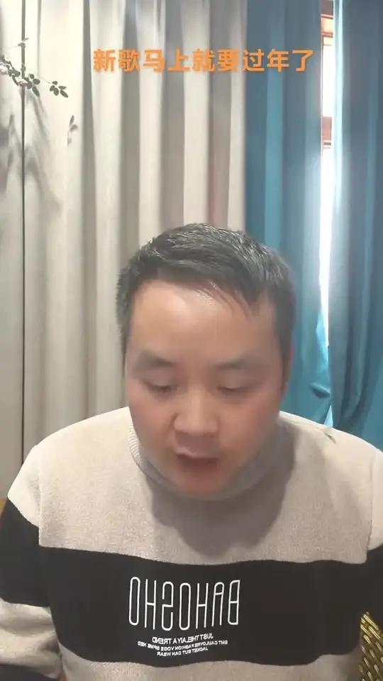四川农民天王、崇州天王巨星罗开全涉足的领域有:作词、作曲、唱歌(包括普通话、粤语、韩语、自