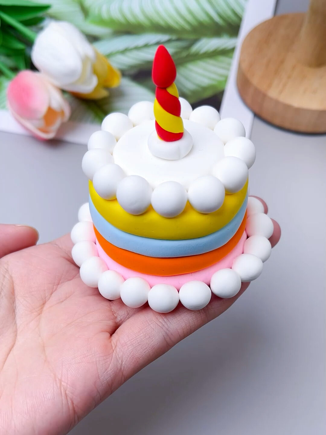 简单的超轻粘土生日蛋糕