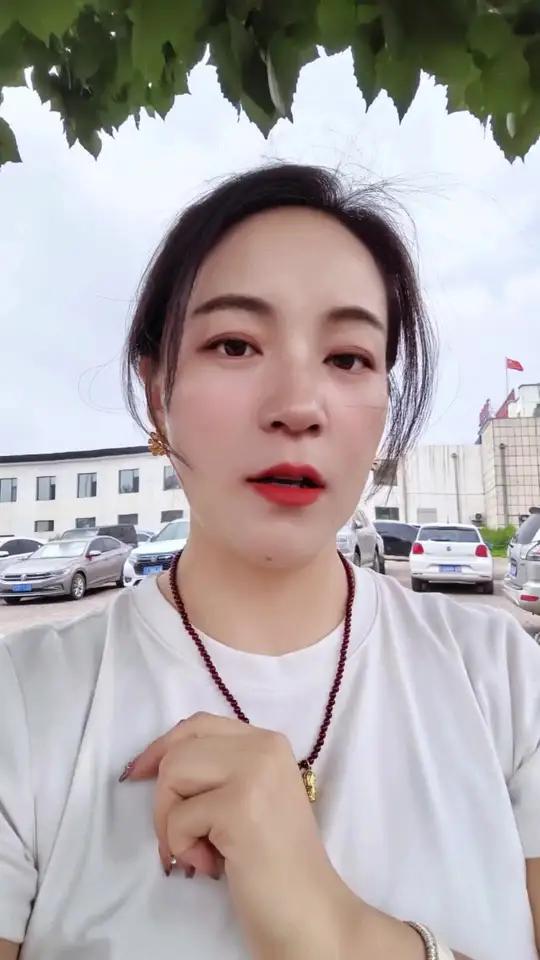 为什么我不建议大家经常去吃什么砂锅米线、麻辣烫、熟食、鸡公煲、海产品这些东西。因为基本上做
