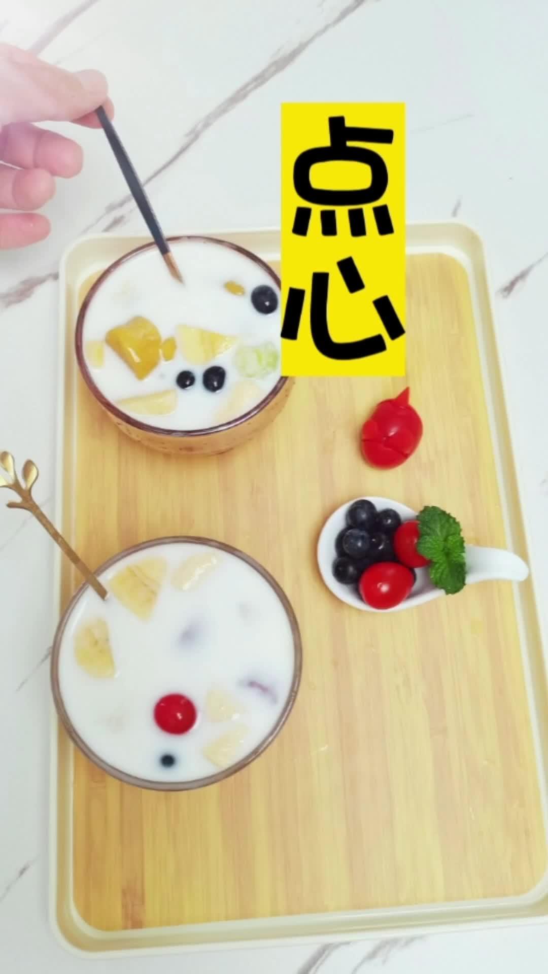 砖家说的:吃饭七八分饱是什么鬼,问问14—17岁的孩子孩他们答应吗?合理饮食营养均衡 营养