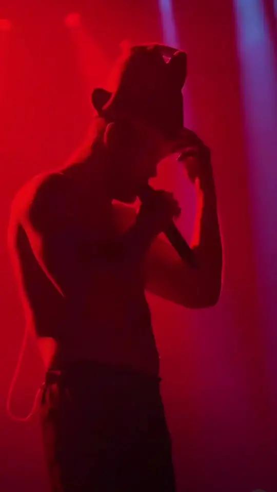 鲨鱼帽大丹《Sharks》来袭,你准备好了吗