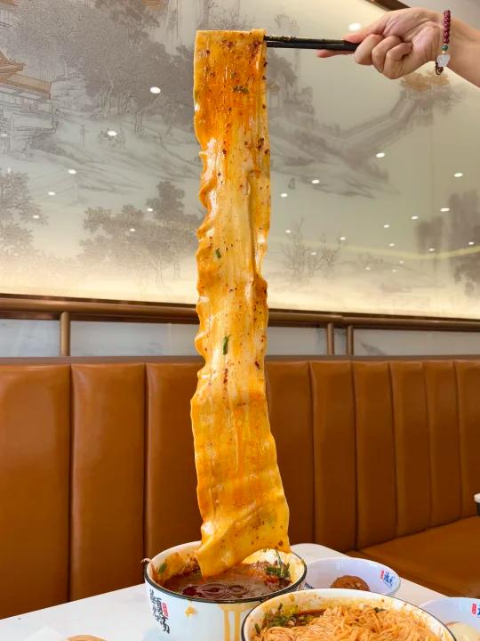 这才是兰州牛肉面正确的打开方式……