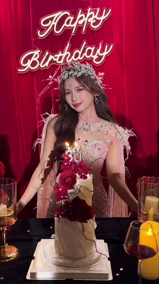 祝我30岁生日快乐 生日快乐最美老板娘生日转场仪式感生日蛋糕