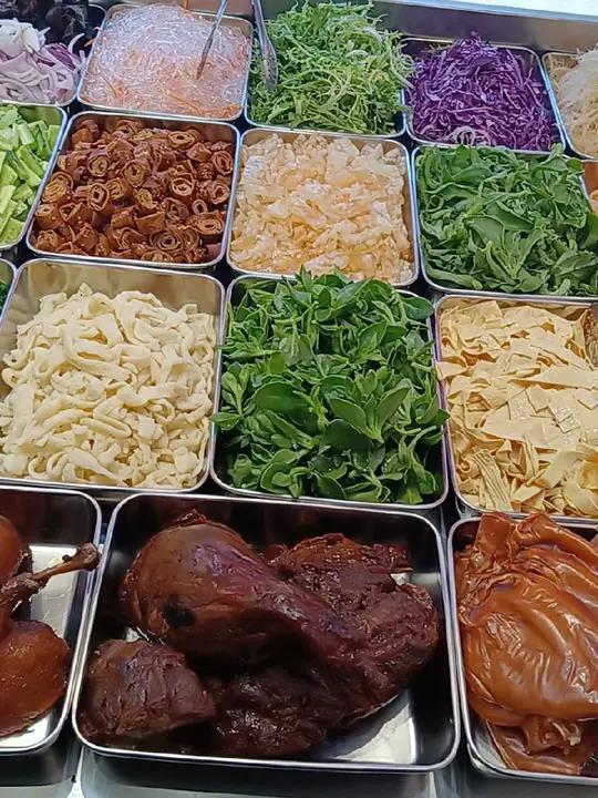 这凉菜拌的怎么样,色香味俱全、酸辣回甜,下饭又下酒 矿西凉拌菜 徐州凉拌菜