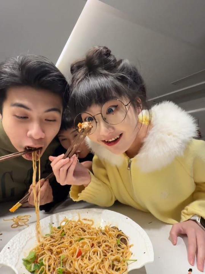 捣乱家族美味之孜然羊肉拌面等你来尝