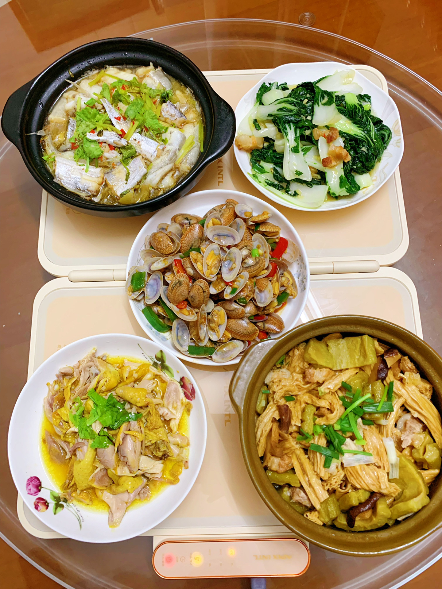 潮汕家庭晚餐丨九肚鱼煲这样做太下饭了
