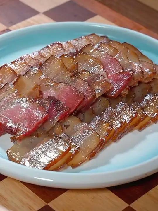 又到做酱肉腊肉的季节了，自己在家做根本不用烟熏火烤，按照我这个方法做，既简单又好吃