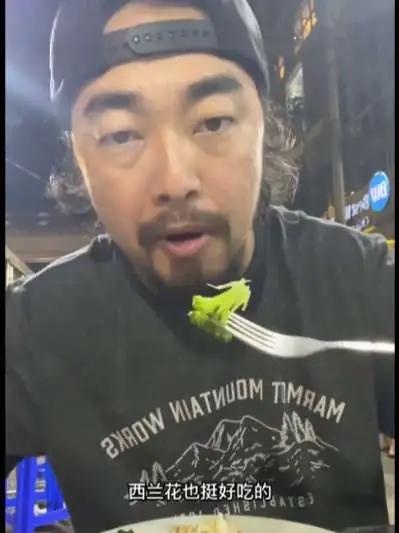 缅甸街头露天食堂 