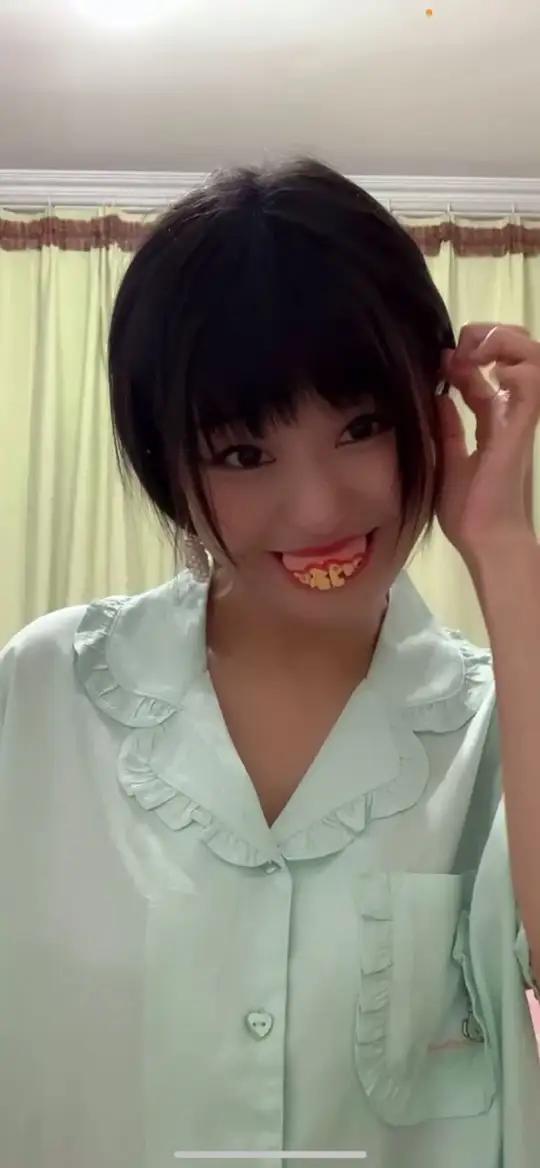 金驴夫人给我邮寄的礼物开箱视频,乌鸡鲅鱼。迷惑行为大赏 原创 日常 二次元 绘画 画画 约