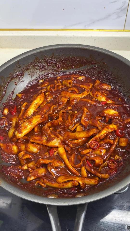 想要米村同款香辣鱿鱼拌饭,你得像我这样做!