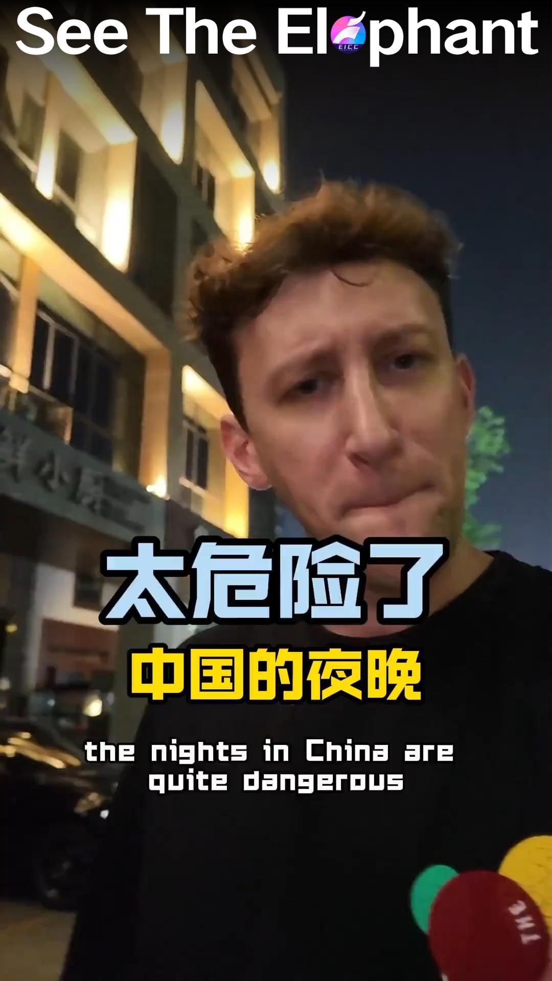 埃文凯尔又整活了!出去夜跑一圈,都会用中文Rap报菜名了
