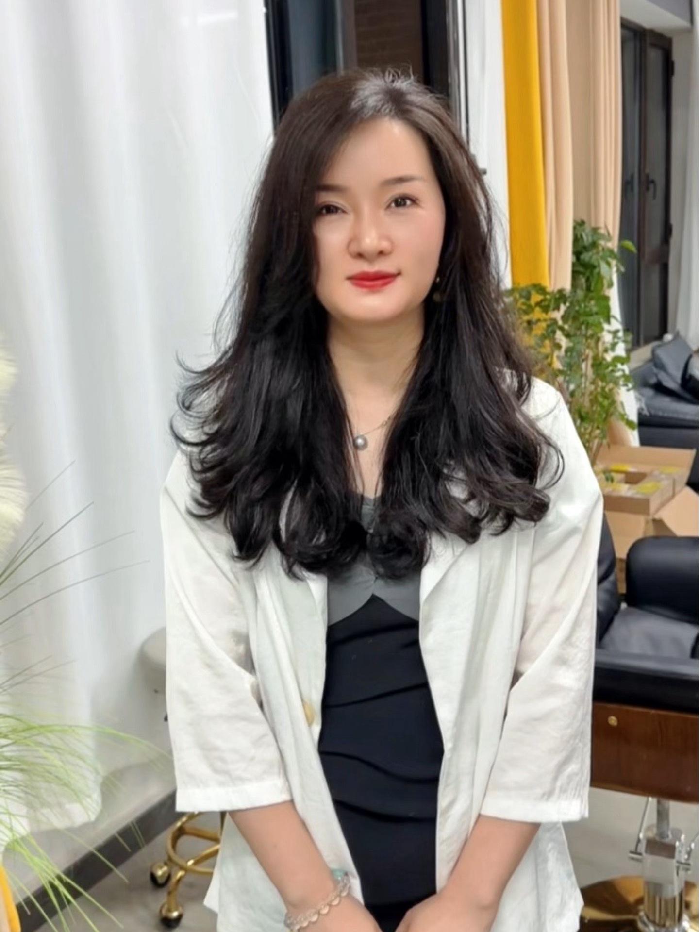 这辈子一定要做的一款卷发,在洛阳设计发型一定要来找 洛阳小t发型设计 免打理烫发自然吹干效