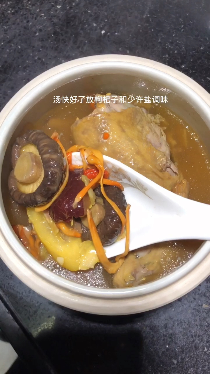 这样给孩子炖鸽子汤,健脾养胃提高免疫力