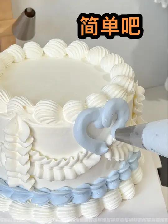 人气蛋糕推荐 生日蛋糕裱花教程 蛋糕 蛋糕学习 这么做简单吧