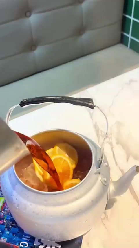 来广东饮下午茶，品尝冻柠茶与港式柠檬茶