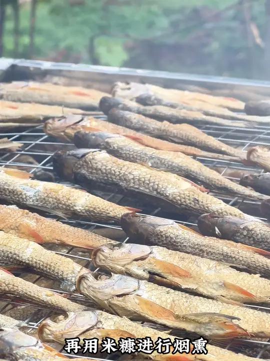 湖南正宗柴火鱼干,新鲜出炉,好吃又简单做。湖南特产 农村生活 刁子鱼