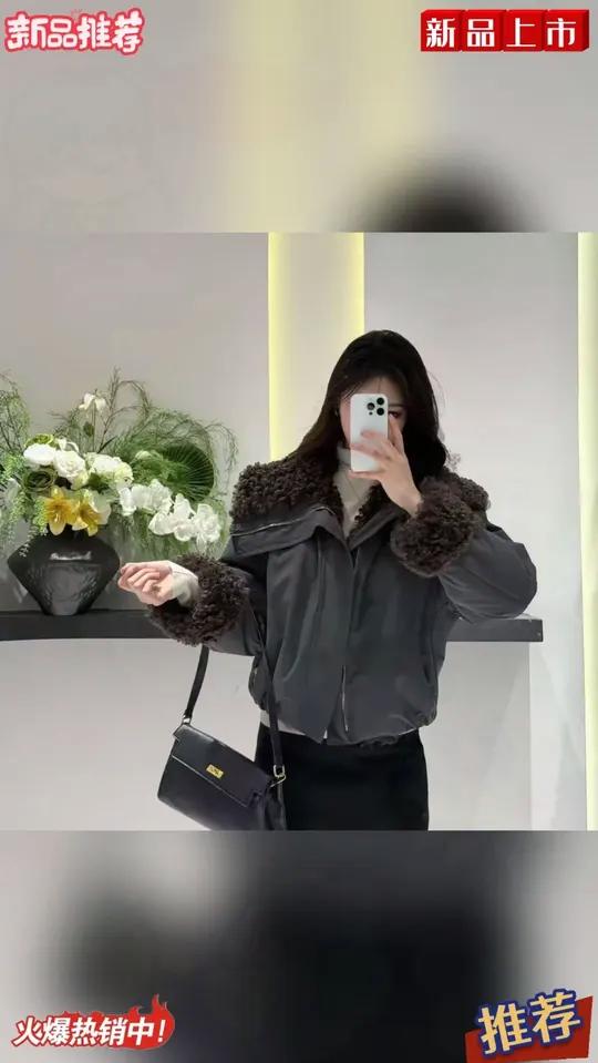 欧货2025年冬装新款大翻领羊羔毛棉服棉衣女短款加厚派克服外套女