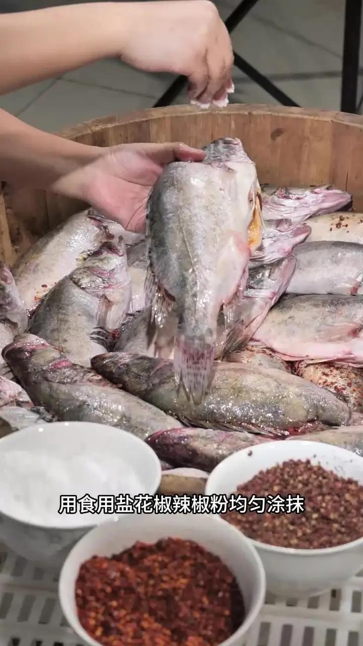 臭鳜鱼为什么臭?臭了为什么还可以吃?臭鳜鱼 吃鱼 安徽特产