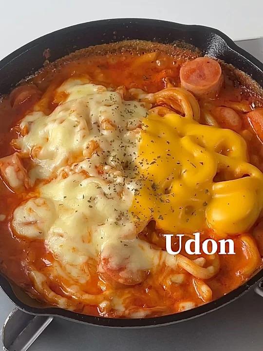 奶香浓郁!太好吃啦芝士牛奶泡菜乌冬面