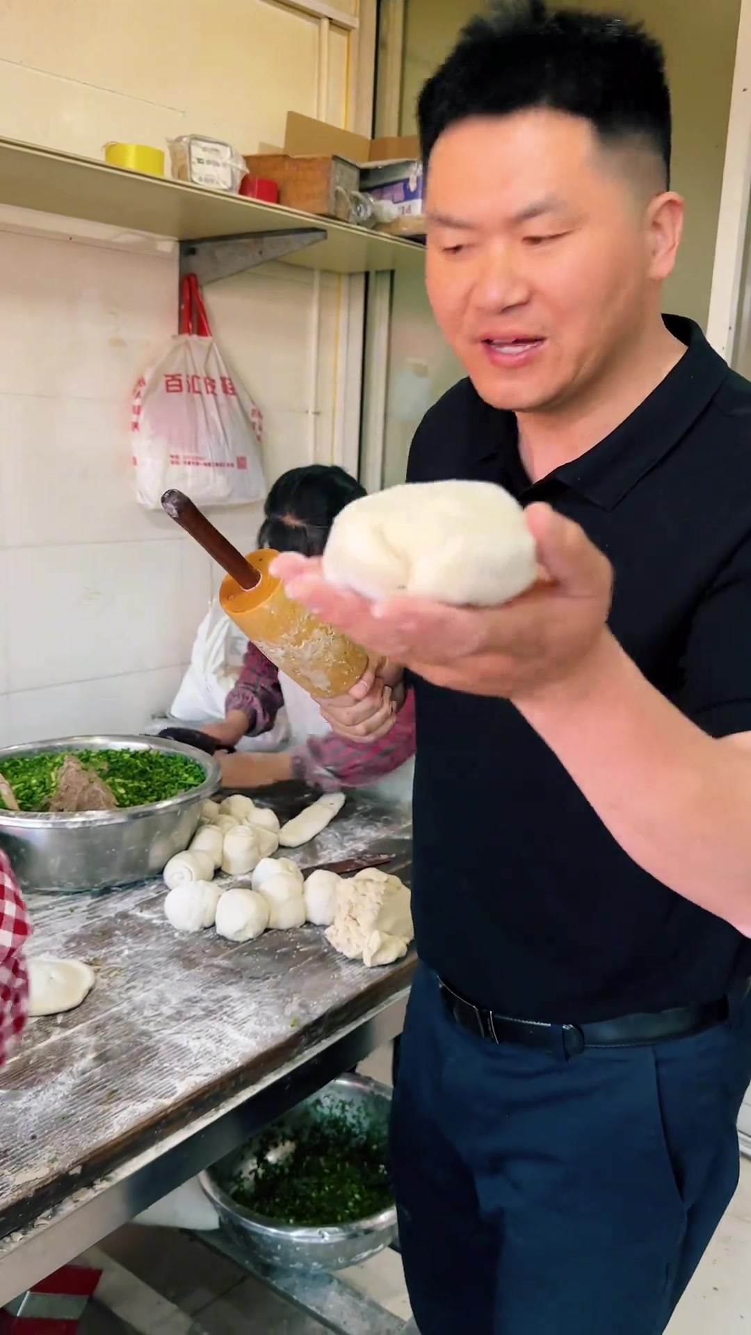如皋人的早餐谁能拒绝酥脆掉渣的大烧饼呢 就连豆腐脑都是标配